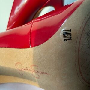 Red Jessica Simpson size 7 1/2 pumps